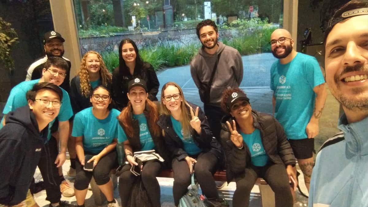 C.H. Robinson employees gathered to serve their community for Robinson Cares Month.