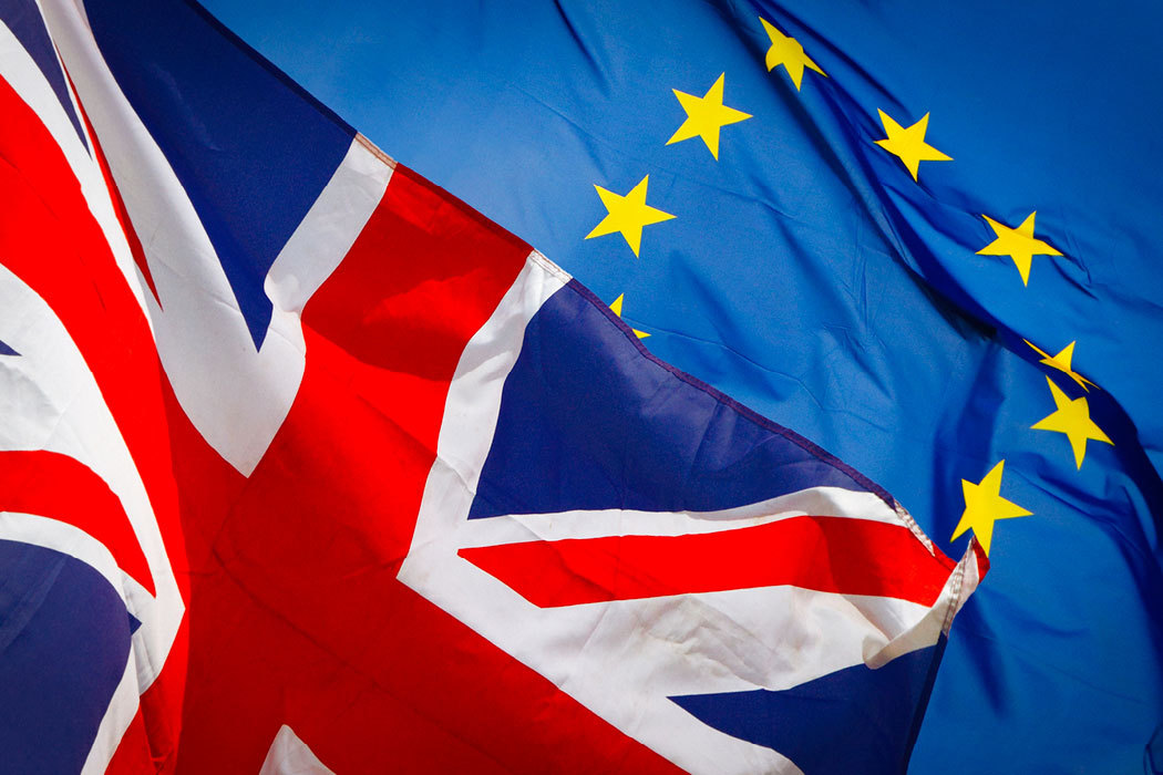 Brexit shipping - Flags in the wind