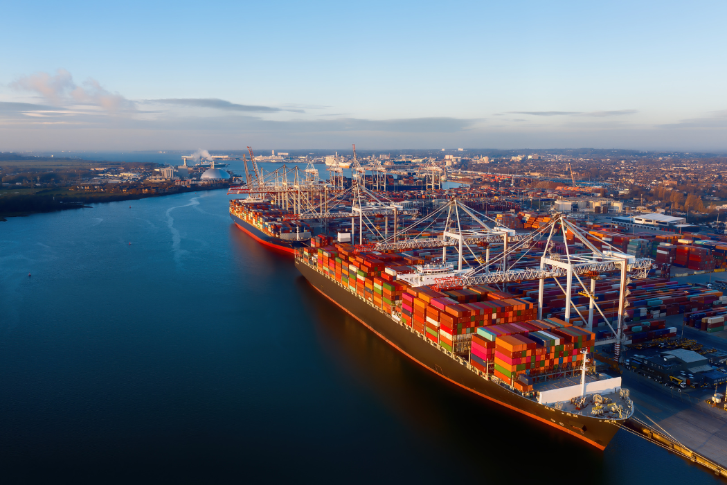 How to Prepare for a Potential Port Strike| C.H. Robinson Blog