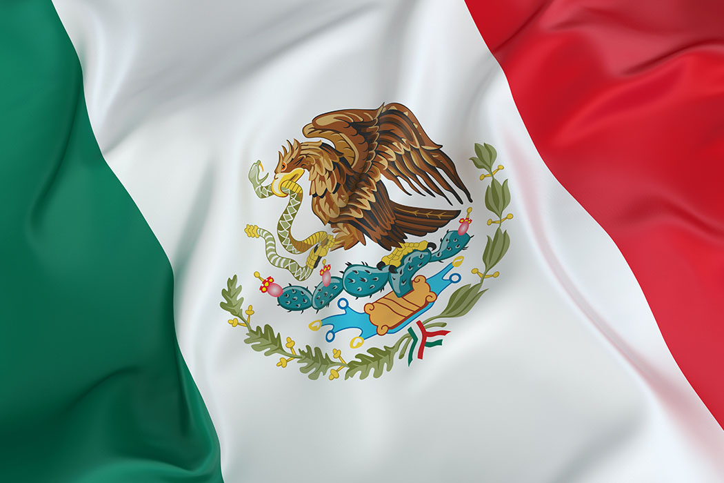 Mexican flag on blog post discussing the advantages of nearshoring